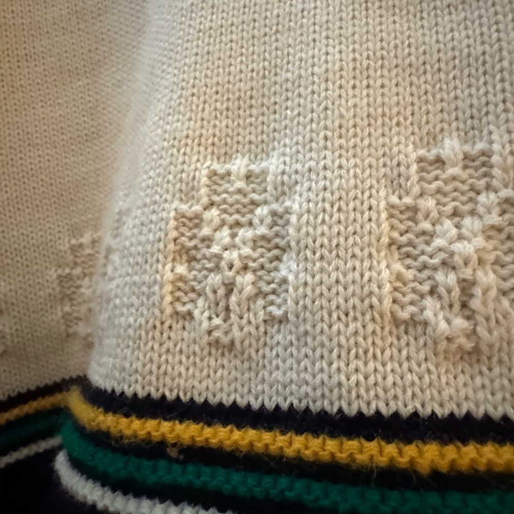 Emerald Isle Sweater Size XXL-Navy and Cream color - Picture 4 of 4
